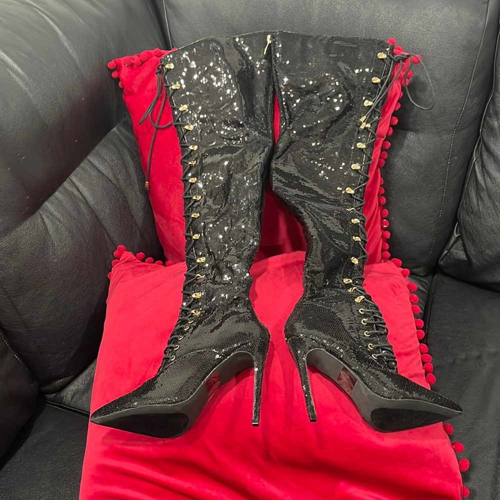 NWT OVER THE KNEE ๐ข ๐ข - Picture 1 of 5